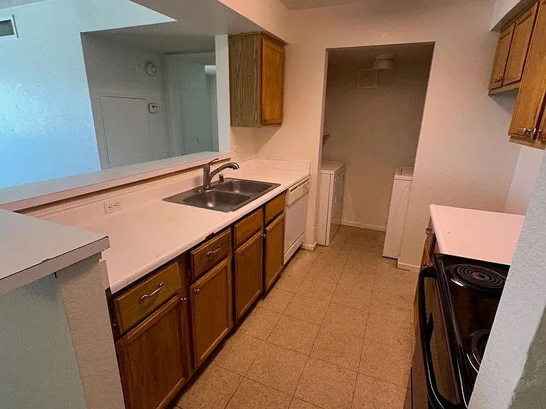 3990 E Carey Ave — Photo 4