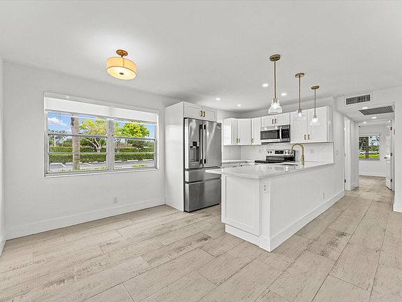 5th image of 308 Preston H #308