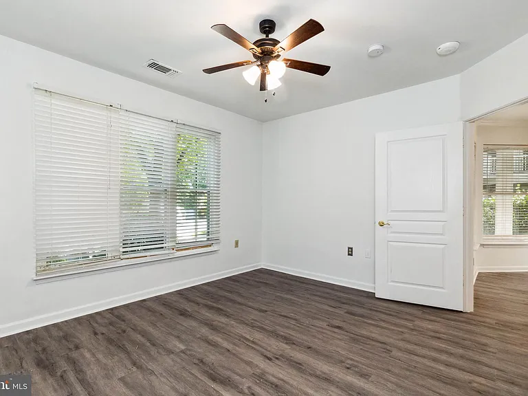 12915 Alton Sq #114 — Photo 19