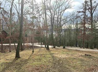 8995 Ella St, Nashville, IN