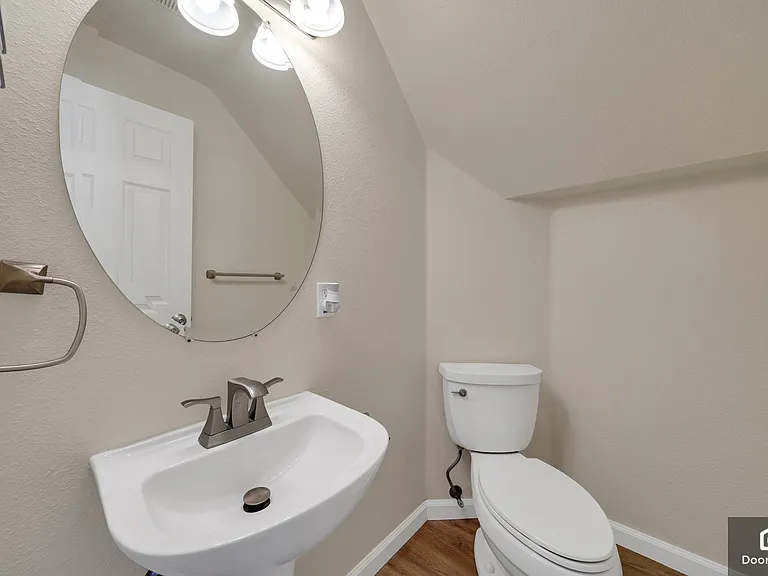 813 Woodhams Oaks Pl — Photo 22