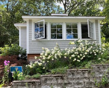 12 Stonecleve Rd, Wellesley, MA, 02482