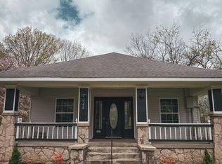 324 Saint Johns St, Neosho, MO 64850