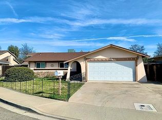 2820 Ball Ct, Turlock, CA 95382