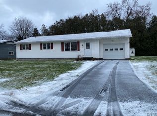 204 Daniels Dr, Canastota, NY 13032