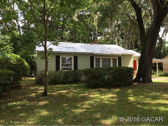 2nd image of 708 NW 8th Pl
