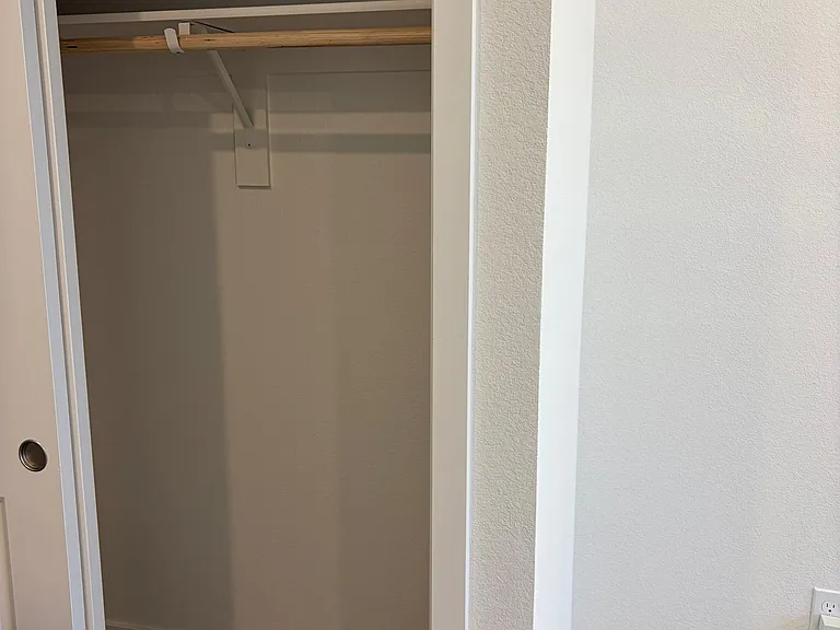 252 W Rustica Dr — Photo 5