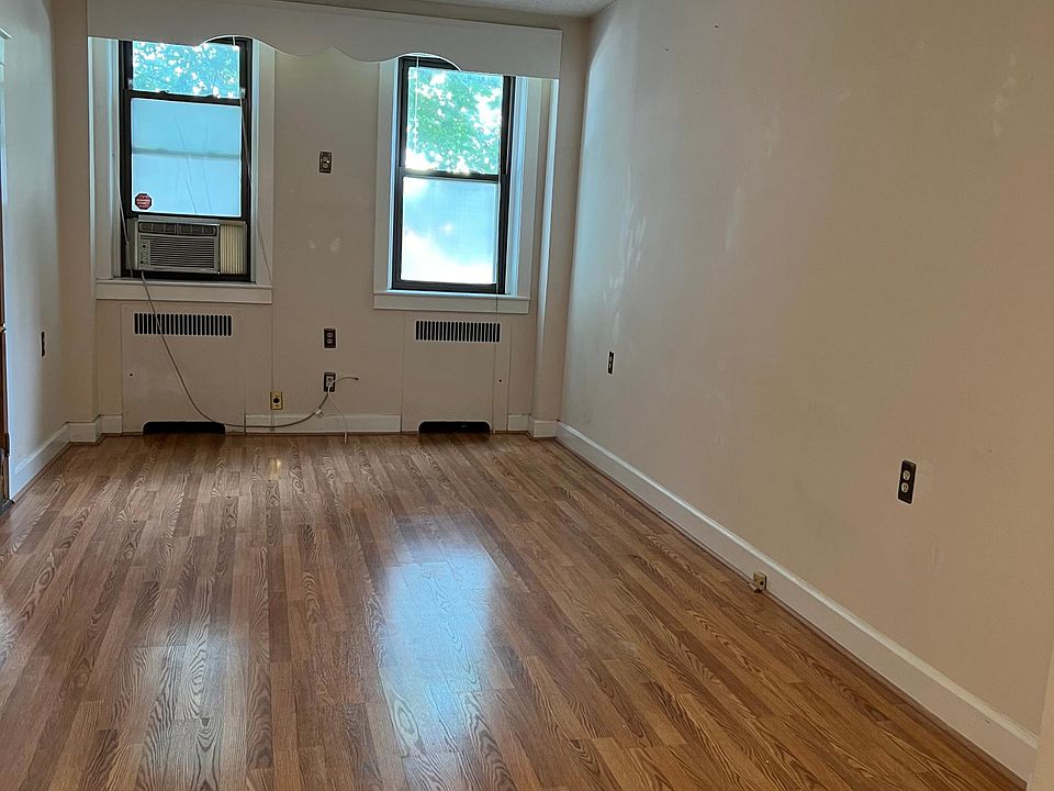 1st image of 745 S 11th St #1
