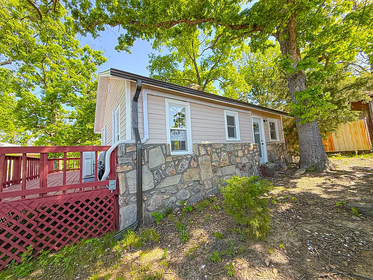 4936 University Ln — Photo 13