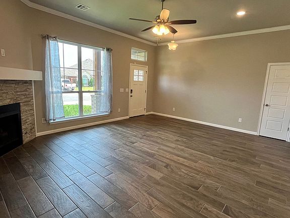 5th image of 937 SW 140th St