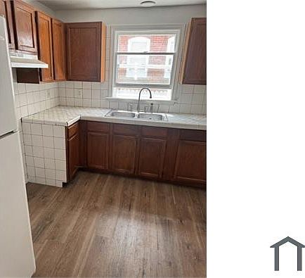 2nd image of 22 Cabot St Floor 1