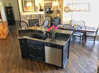 14301 Mackey St, Overland Park, KS 66223