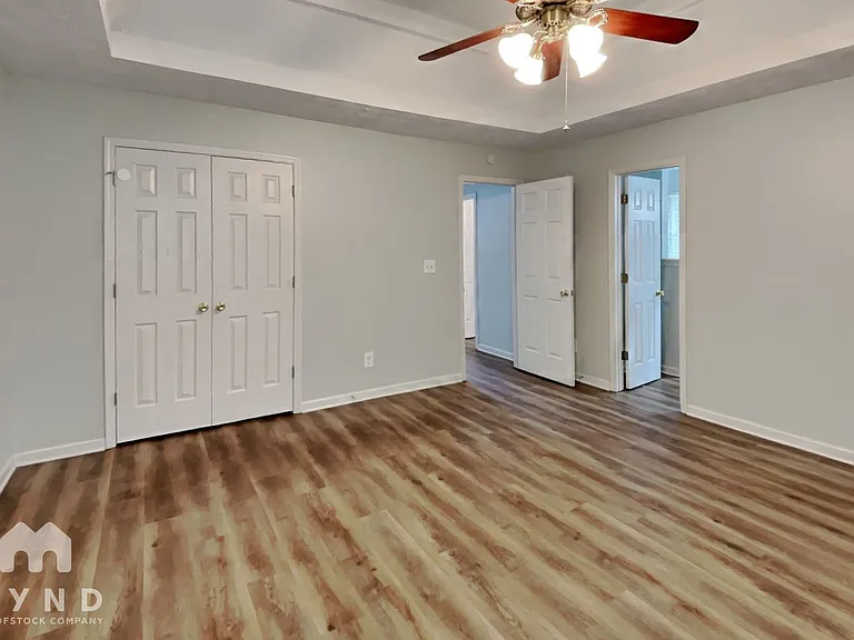 10851 Southshore Ct — Photo 13
