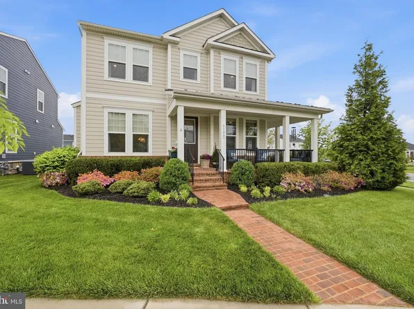 1100 Justinian St SE, Leesburg, VA 20175