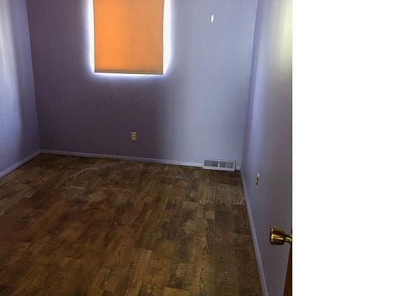 5th image of 2143 Lee Ave