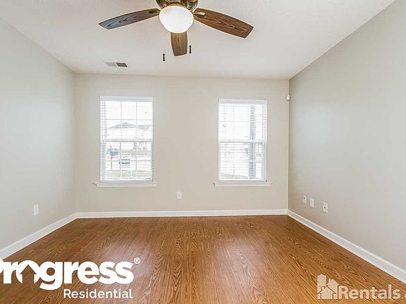 3rd image of 1061 Tammy Sue Ln