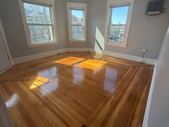 337 Dulude Ave #2F, Woonsocket, RI 02895