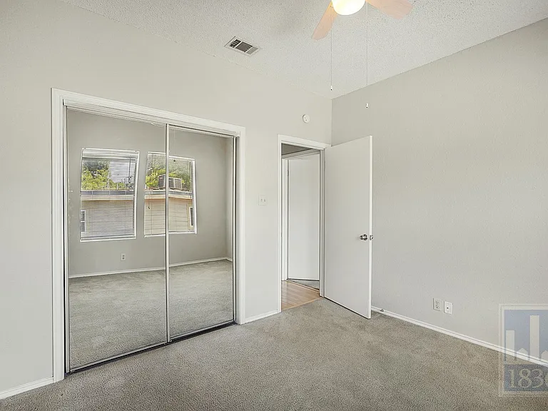 2804 Rio Grande St #303 — Photo 18