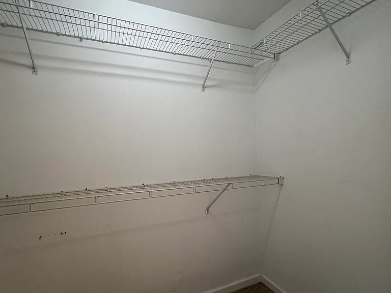 105 Nottinghill Walk — Photo 30