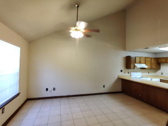 3rd image of 1105 Ocala Rd
