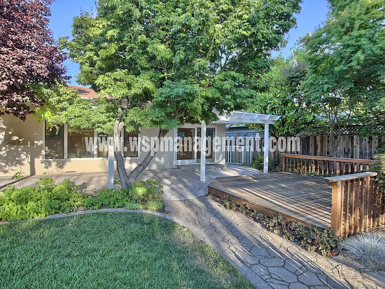 921 Monica Ln — Photo 18
