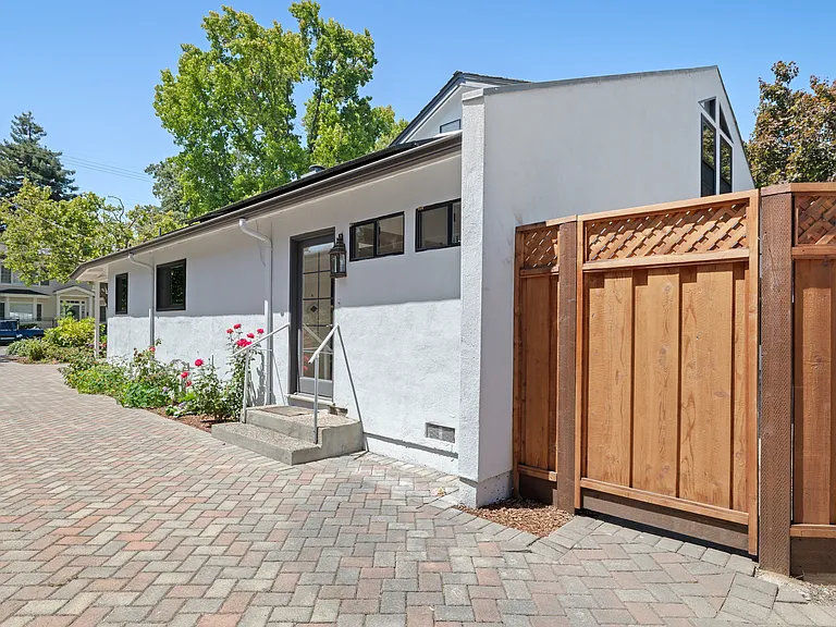 1351 Harker Ave — Photo 32
