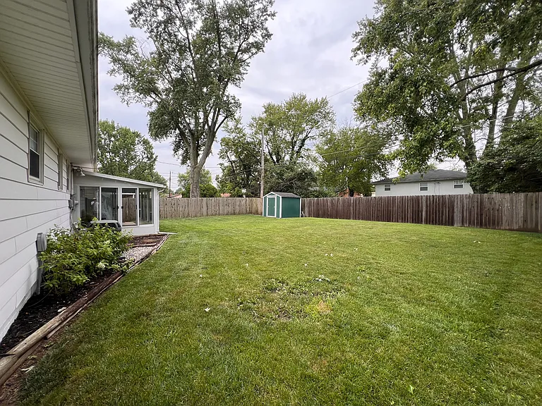 6347 Faircrest Rd — Photo 19