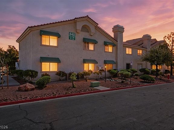 3rd image of 840 Yacht Harbor Dr Unit 202
