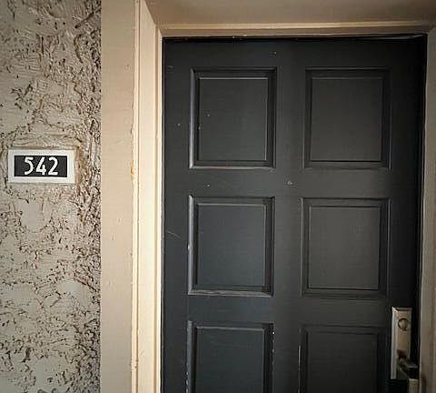 4th image of 5124 N 31ST Place #542