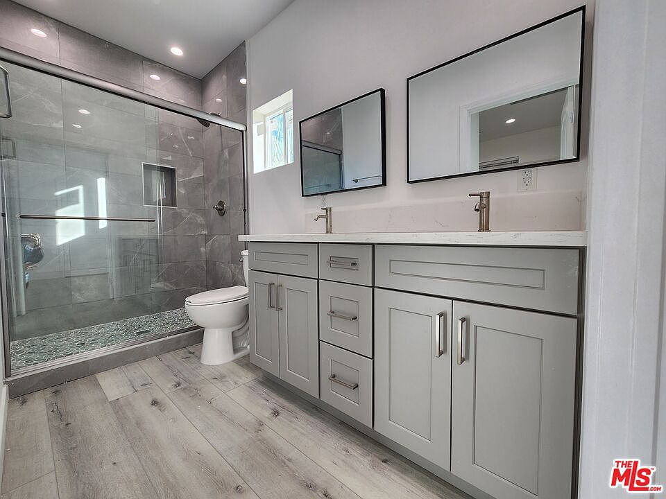 1st image of 11618 Balboa Blvd #11618
