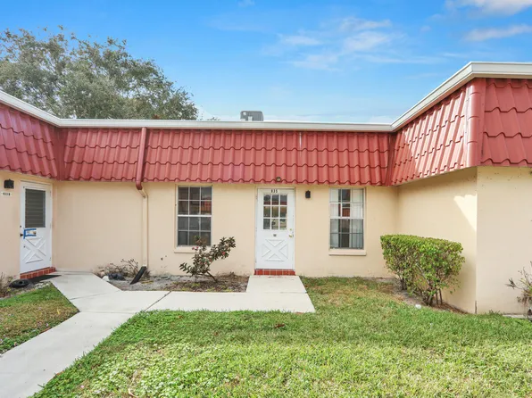 835 Salem Lane, Lake Worth, FL 33467