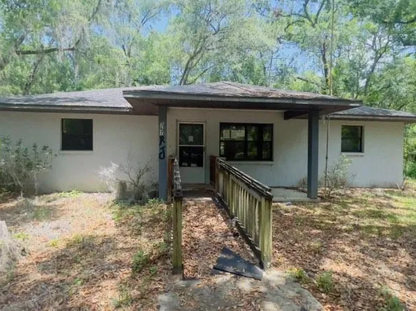 567 School St, Bronson, FL 32621