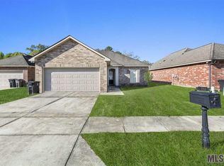 6752 Silver Springs Dr, Greenwell Springs, LA 70739