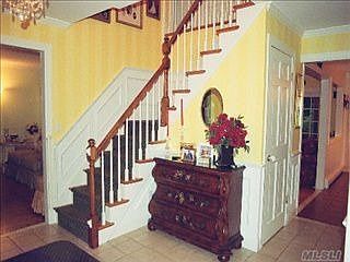 4th image of 36 Beechwood Dr