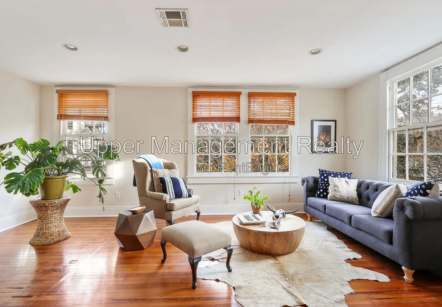 2 bed, 2.0 bath, 1100 sqft, $2,100 — Photo 1