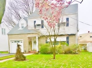 53 Eastern States Pkwy, Somerville, NJ 08876