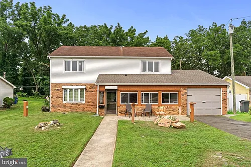 103 Holbrook Ln Photo 1