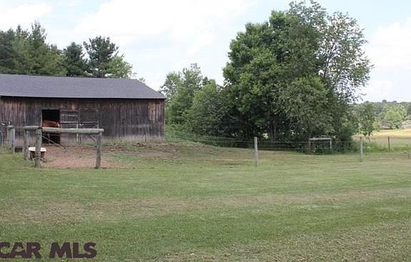 Barn