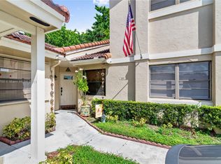 6129 NW 171st St, Hialeah, FL 33015