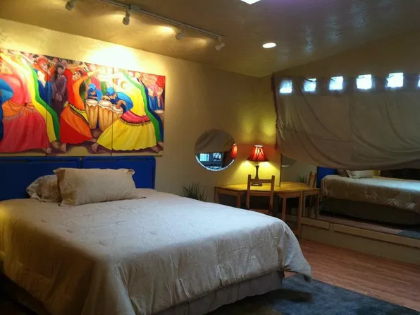 (undisclosed Address), Cedar Crest, NM 87008