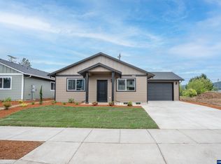 4527 Live Oak St, Sweet Home, OR 97386