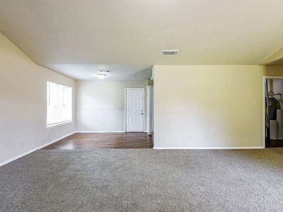 5th image of 3210 Ridgefield Rd