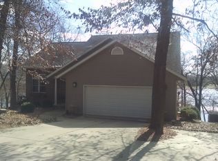 1570 Ainakea Rd, Lahaina, HI 96761