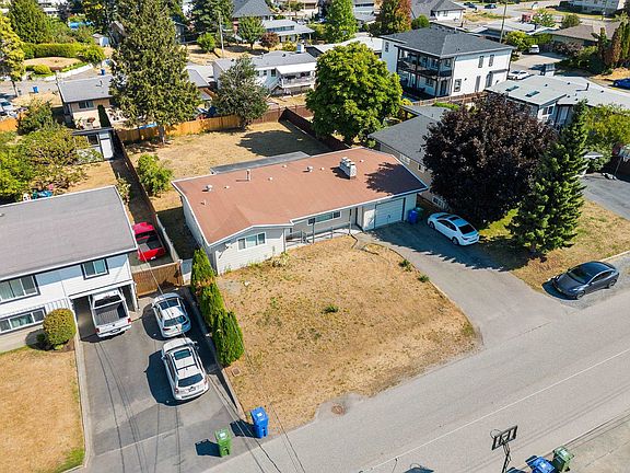 4th image of 31919 Royal Cres