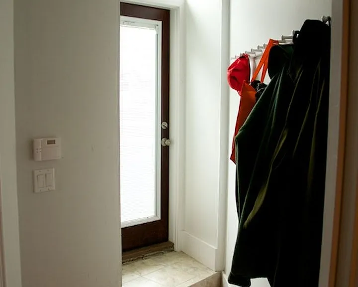 1081 Beacon St #1 — Photo 8
