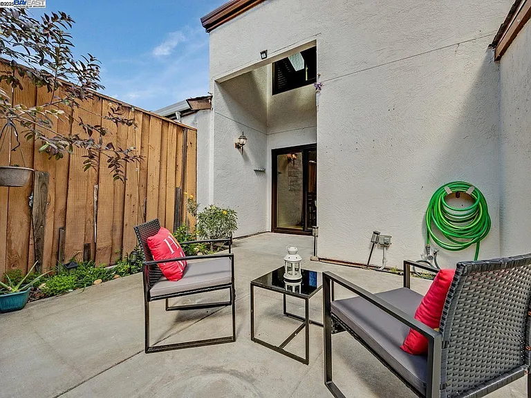 39657 Fremont Blvd — Photo 7