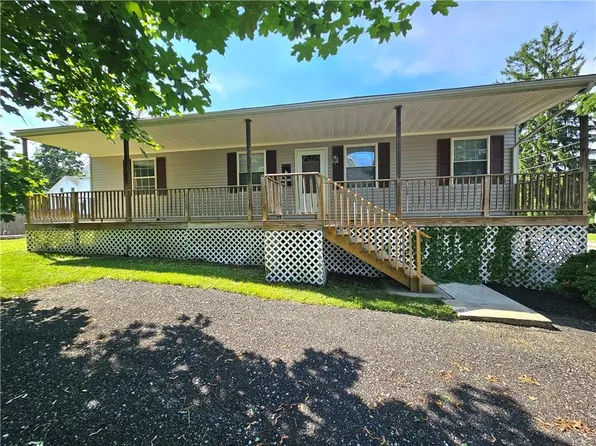 50 Ames St, Coventry, RI 02816