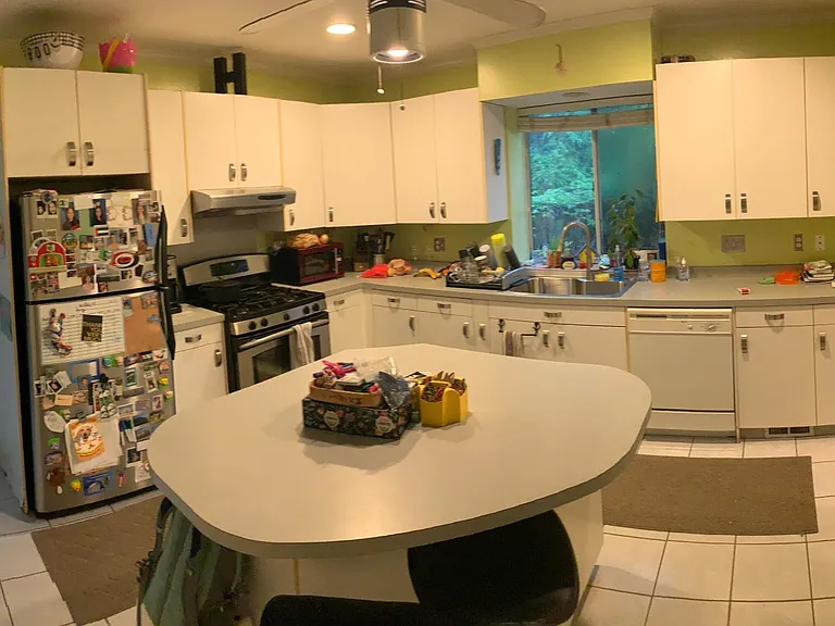 3413 Draper Ave — Photo 7