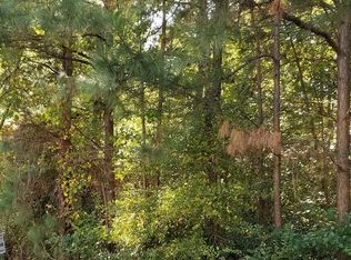 401 Tifton Dr W, Greenwood, SC 29649