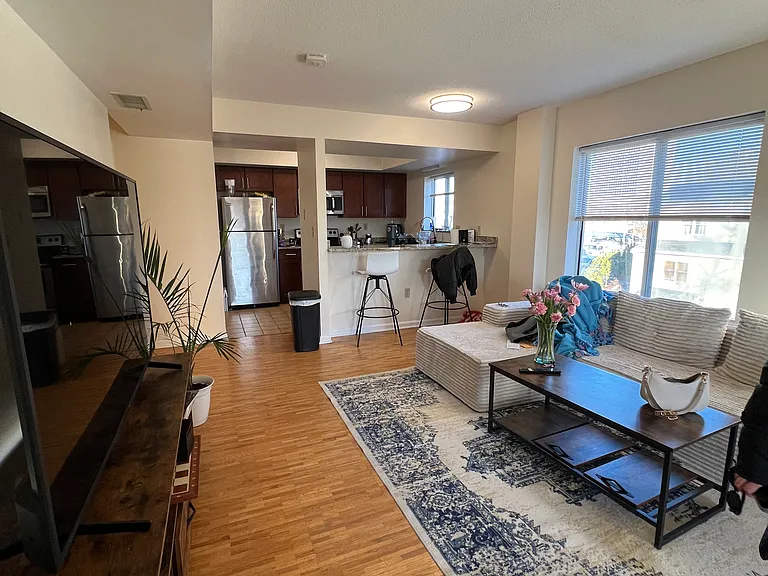 434 Franklin St #2 — Photo 3